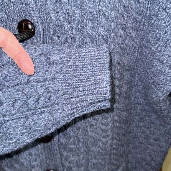 Aran sweater market Irish wool blue chunky knit cardigan sweater XL runs small - Picture 11 of 16